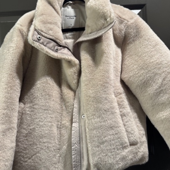 Abercrombie & Fitch Sherpa Teddy Coat | Cream Faux Shearling Zip Jacket Size M - Picture 3 of 4